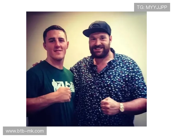 阿斯皮纳尔体验综合格斗训练，透露退役时间表